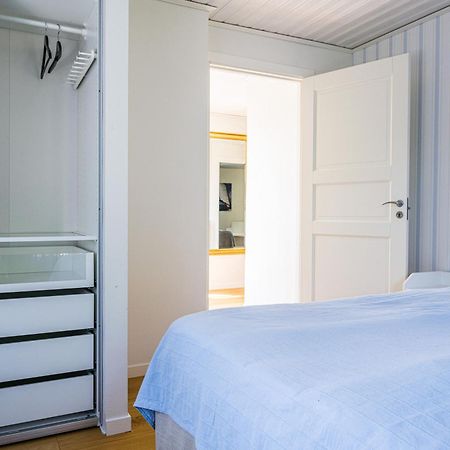Exclusive Tranquil Villa By The Sea, Boat Available Drottningskär Extérieur photo