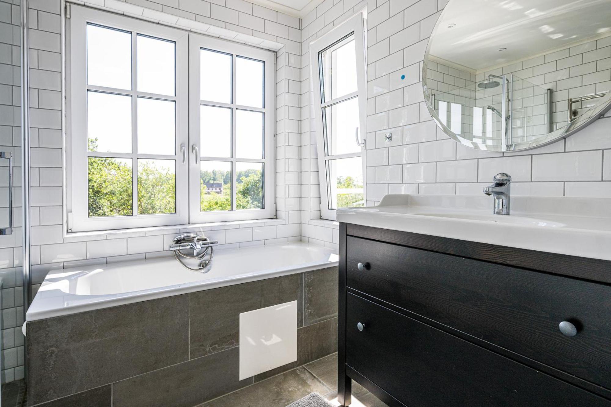Exclusive Tranquil Villa By The Sea, Boat Available Drottningskär Extérieur photo