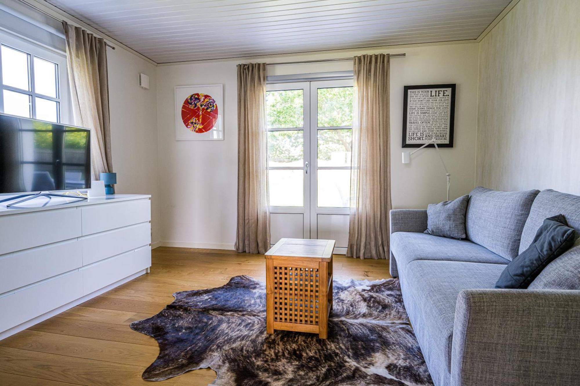 Exclusive Tranquil Villa By The Sea, Boat Available Drottningskär Extérieur photo