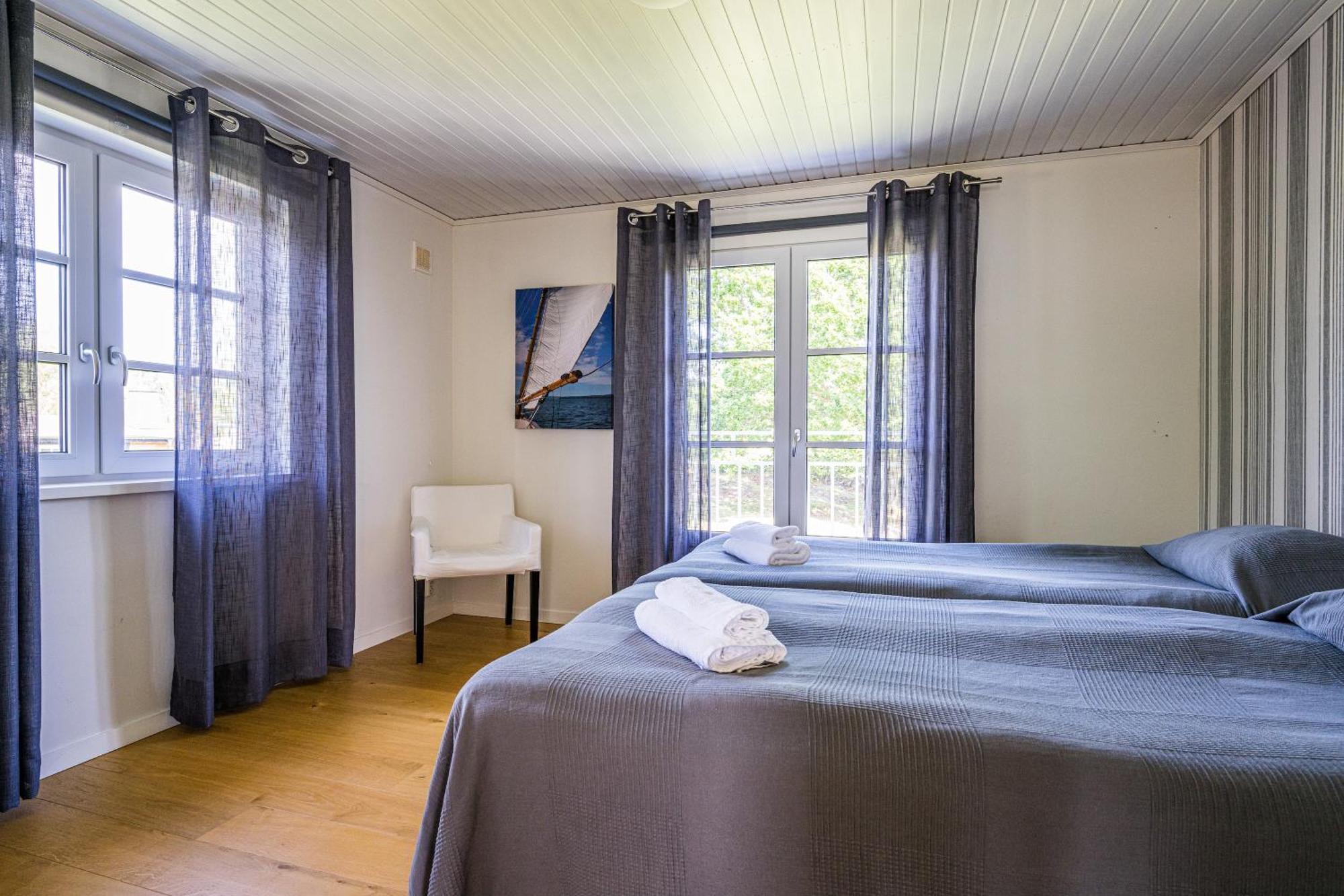 Exclusive Tranquil Villa By The Sea, Boat Available Drottningskär Extérieur photo